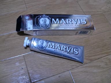 [MARVIS]ホワイトニングミント トゥースペースト 【1本85ml】 レビュー投稿画像 サムネイル